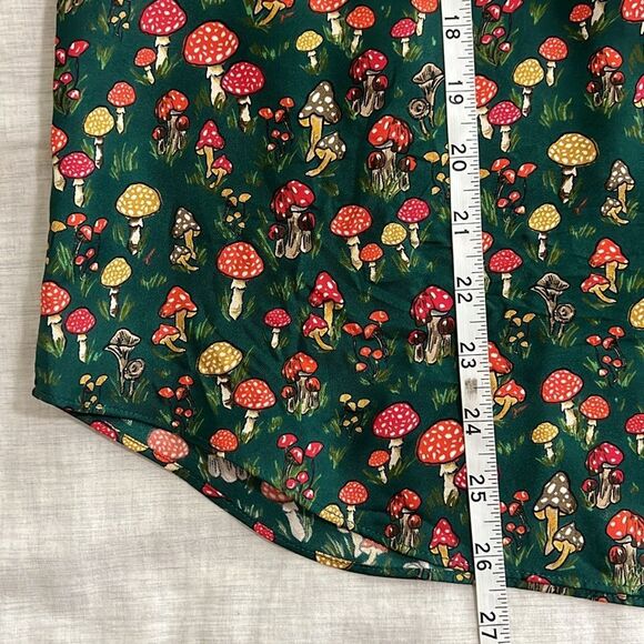 J. Crew Womens 100% Silk Blouse Mushroom Ruffle Collar Preppy Size Medium - Picture 9 of 10